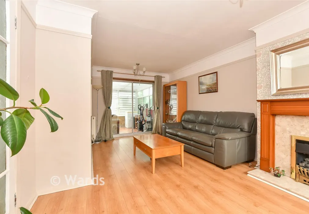 Lounge - Yeoman Gardens, Willesborough, Kent - Wards of Kent