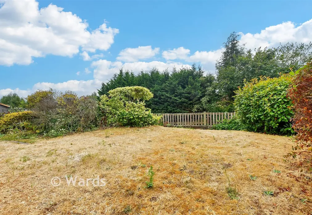 Rear Garden - Yeoman Gardens, Willesborough, Kent - Wards of Kent