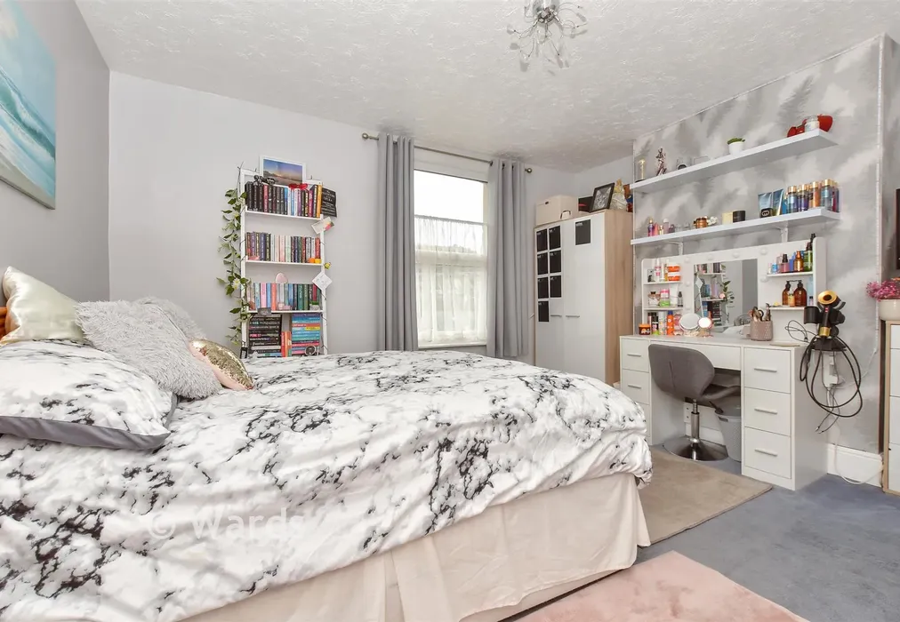 Bedroom 2 - Winchelsea Street, Dover, Kent - Wards of Kent