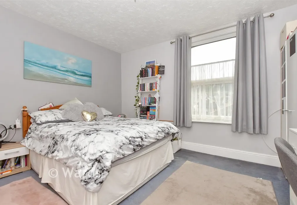Bedroom 2 - Winchelsea Street, Dover, Kent - Wards of Kent