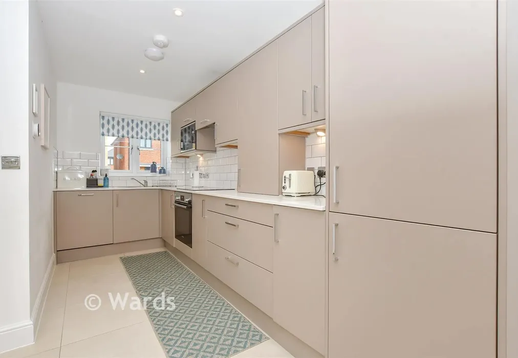 Kitchen - Poplar Drive, Deal, Kent - Wards of Kent