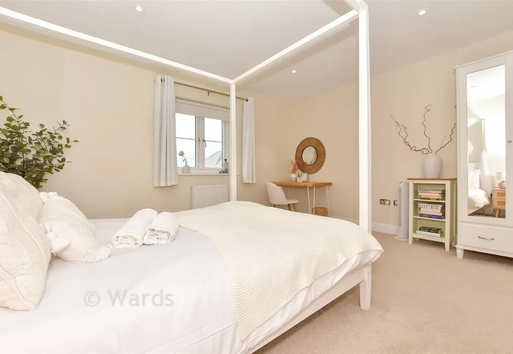Bedroom 1 - Poplar Drive, Deal, Kent - Wards of Kent