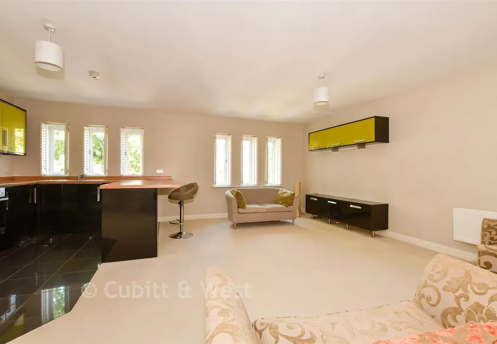 Lounge/Kitchen - Grove Road, Sutton, Surrey - Wards of Kent