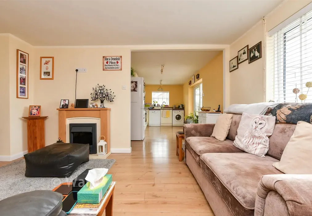Lounge - Reach Close, St Margarets-At-Cliffe, Dover, Kent - Wards of Kent