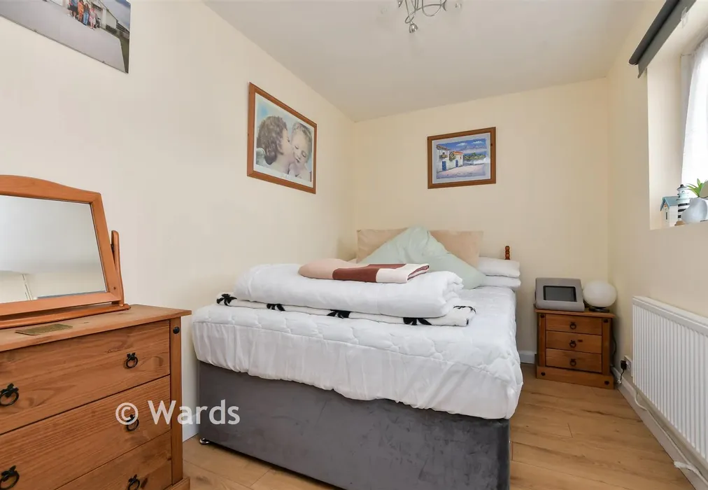 Bedroom 2 - Reach Close, St Margarets-At-Cliffe, Dover, Kent - Wards of Kent