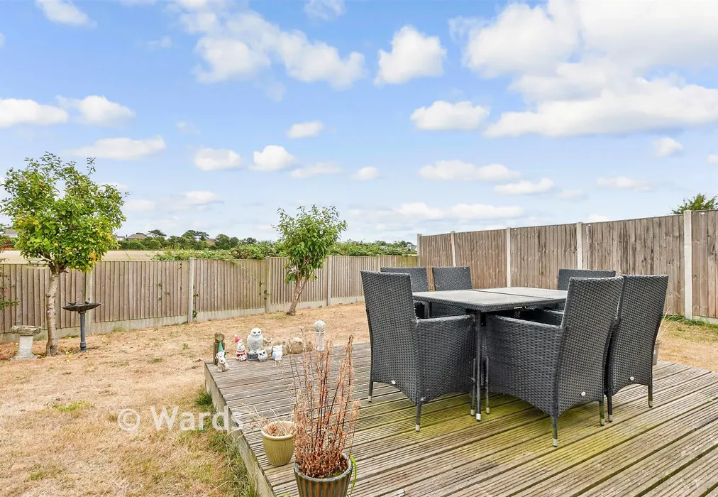 Rear Garden - Reach Close, St Margarets-At-Cliffe, Dover, Kent - Wards of Kent