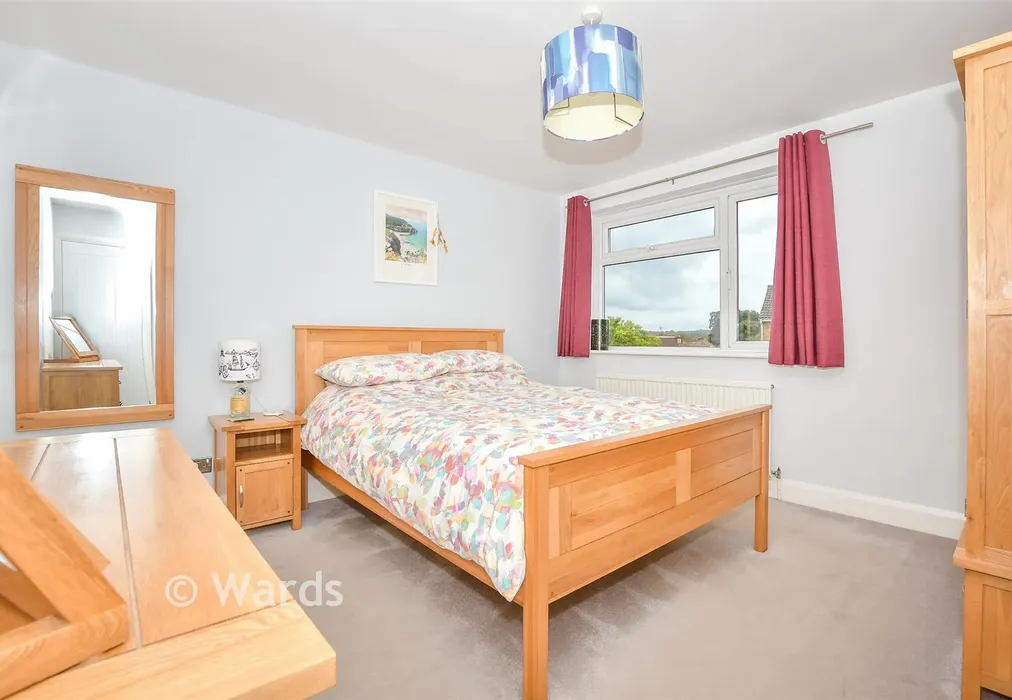 Bedroom 1 - Barned Court, Maidstone, Barming, Kent - Wards of Kent