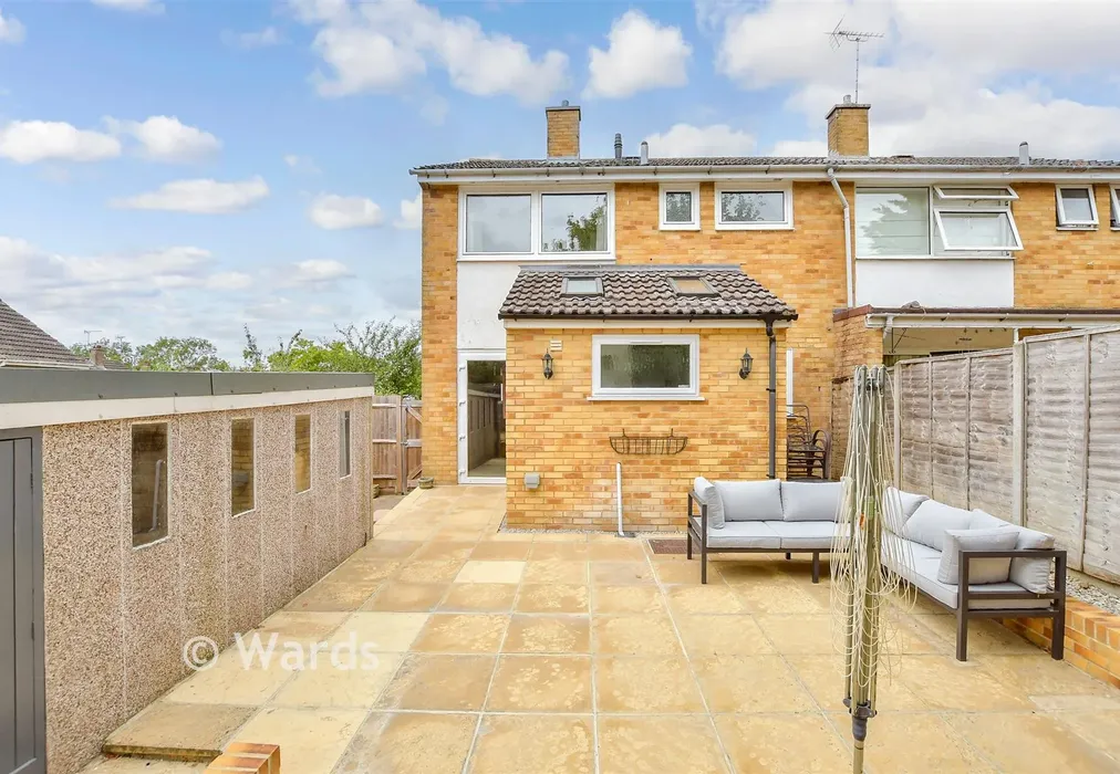 Rear Elevation - Barned Court, Maidstone, Barming, Kent - Wards of Kent