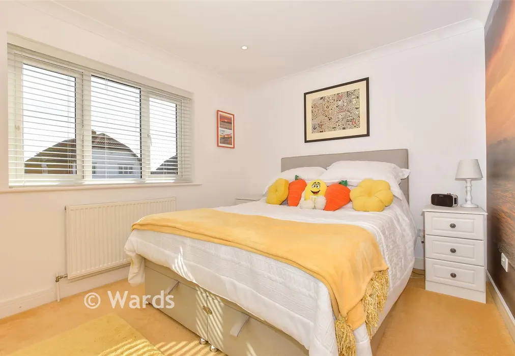 Bedroom 2 - The Haven, Hythe, Kent - Wards of Kent