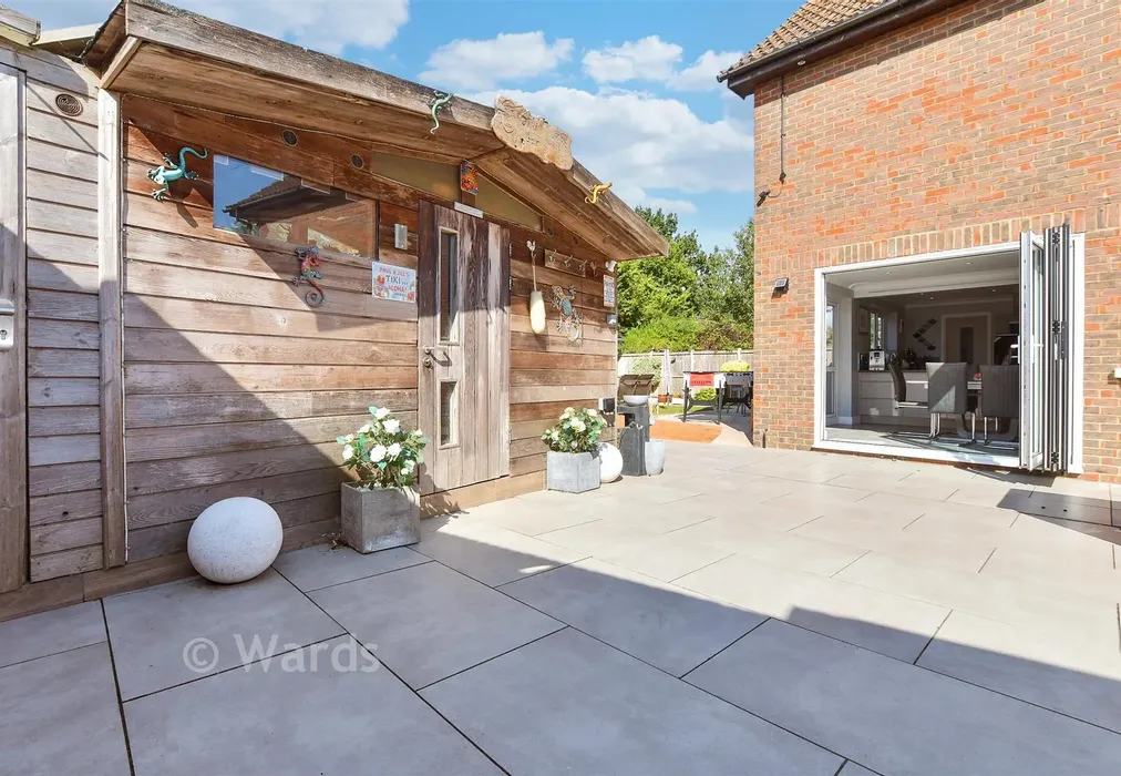 External Lifestyle Photograph - The Haven, Hythe, Kent - Wards of Kent