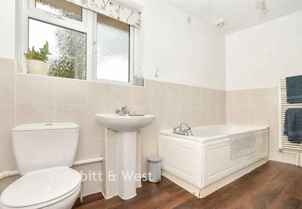 Bathroom - Pineham Copse, Haywards Heath, West Sussex - Wards of Kent