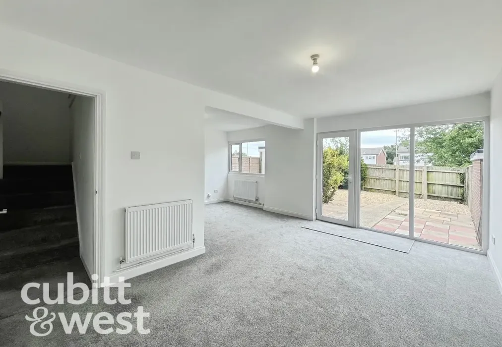  - Pyle Close Waterlooville PO8 - Wards of Kent