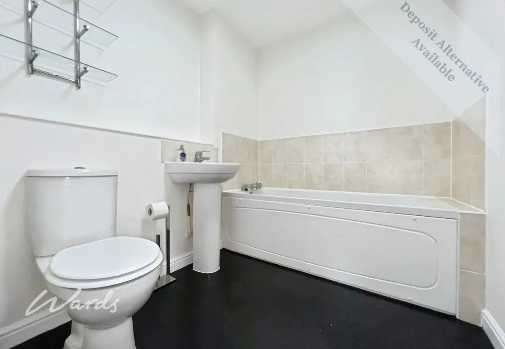bathroom - Abelyn Avenue Sittingbourne ME10 - Wards of Kent