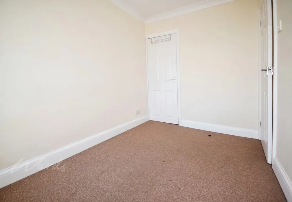 Bedroom 2 - Hamerton Road Northfleet DA11 - Wards of Kent