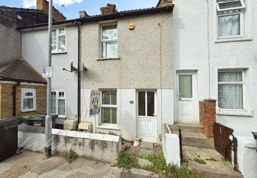 Front - Hamerton Road Northfleet DA11 - Wards of Kent