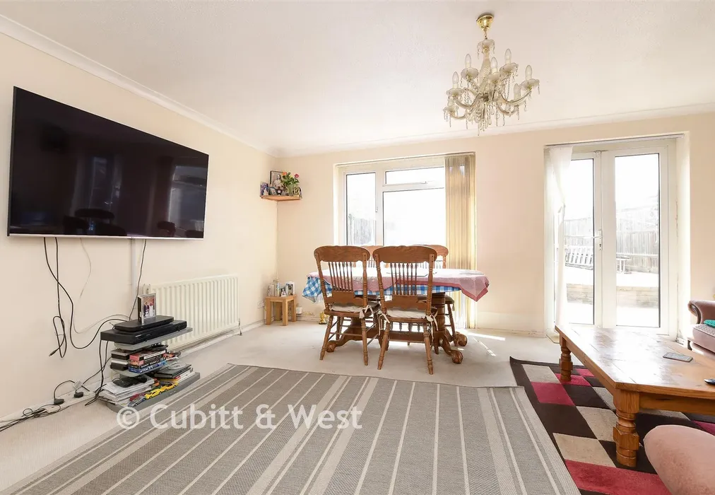 Living Room - Orchard Rise, Shirley, Surrey - Wards of Kent