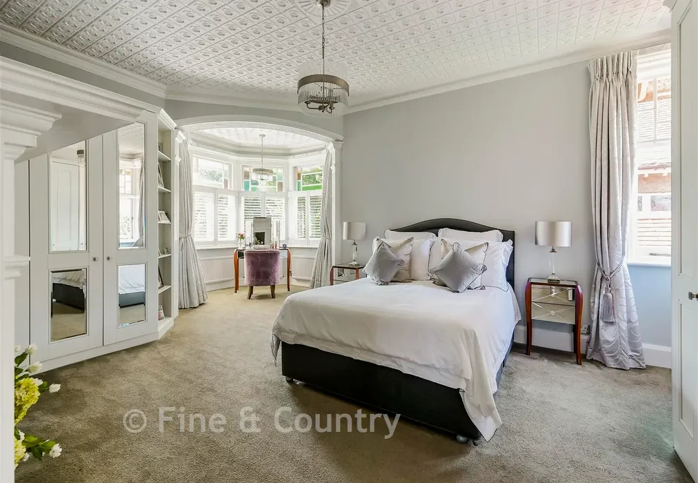 Principal Bedroom - Mill Road, Deal, Kent - Wards of Kent