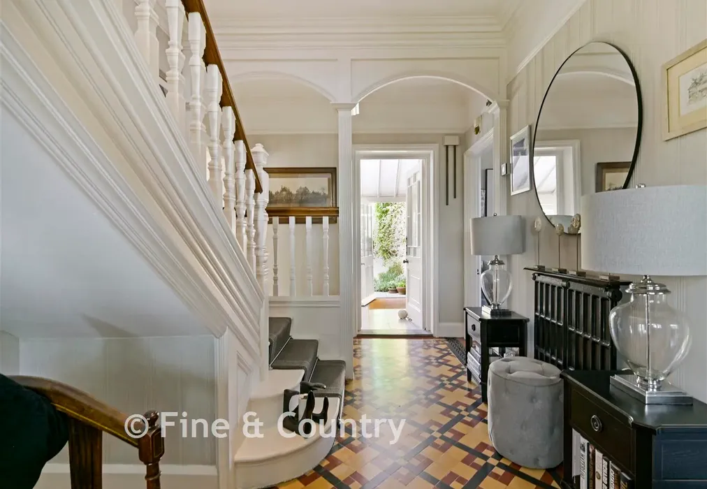 Entrance Hall - Mill Road, Deal, Kent - Wards of Kent