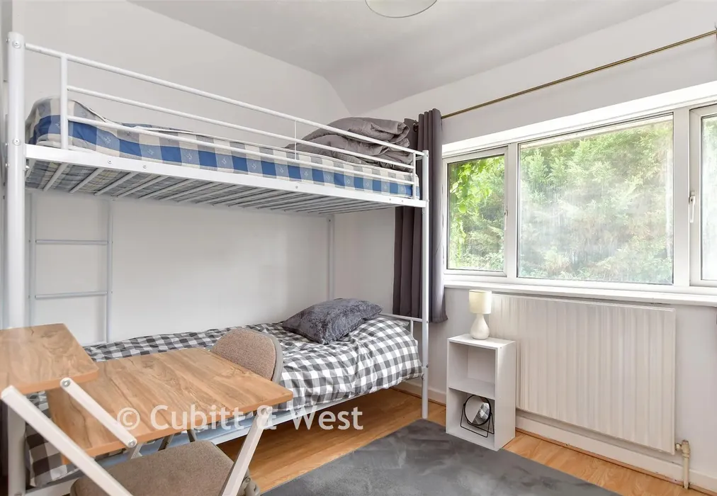 Bedroom 2 - Carden Avenue, Patcham, Brighton, East Sussex - Wards of Kent