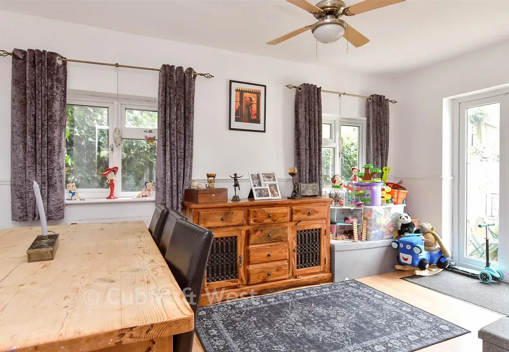 Dining Area - Carden Avenue, Patcham, Brighton, East Sussex - Wards of Kent