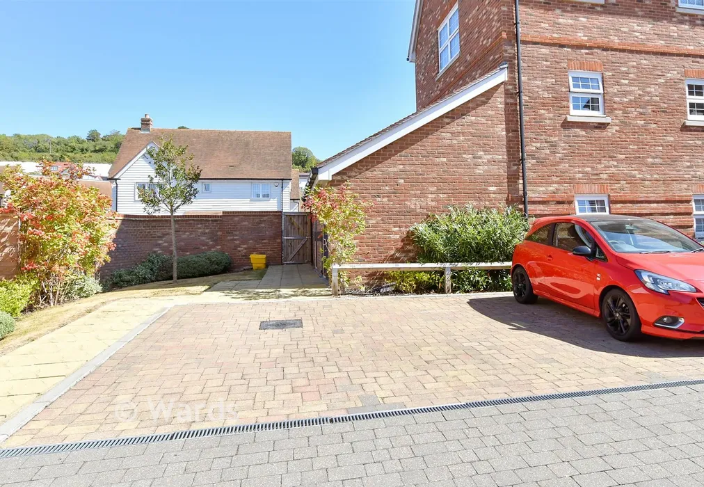 Driveway/Parking - Newcomen Lane, Rochester, Kent - Wards of Kent