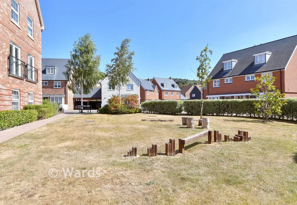 Communal Gardens - Newcomen Lane, Rochester, Kent - Wards of Kent