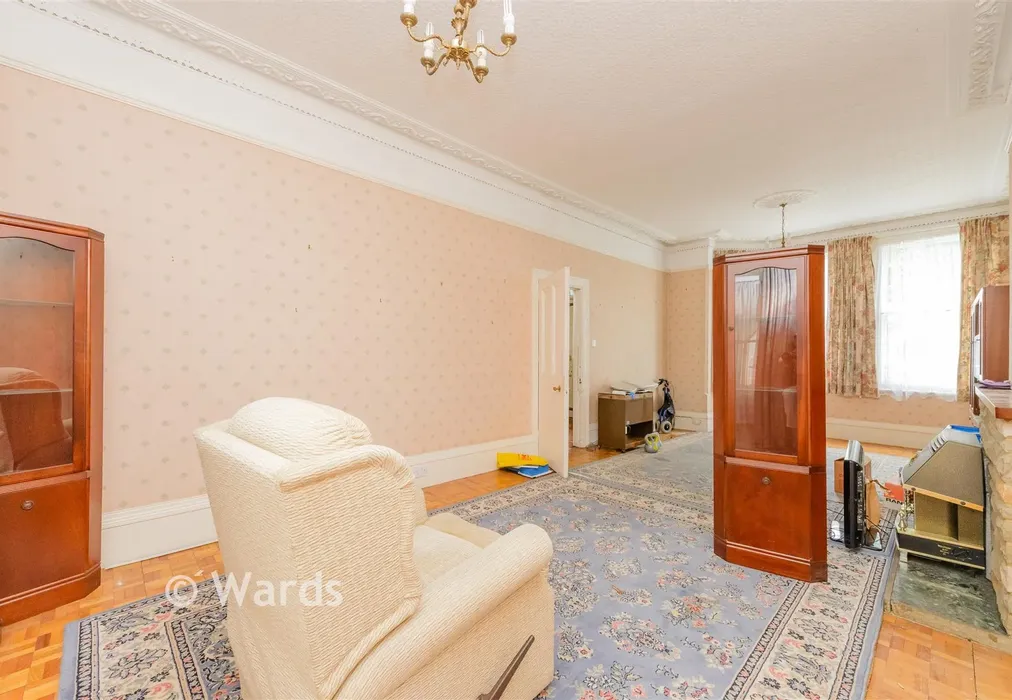 Lounge/Diner - The Avenue, Gravesend, Kent - Wards of Kent