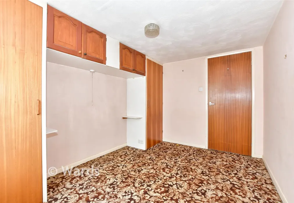 Bedroom 1 - London Road, Dover, Kent - Wards of Kent