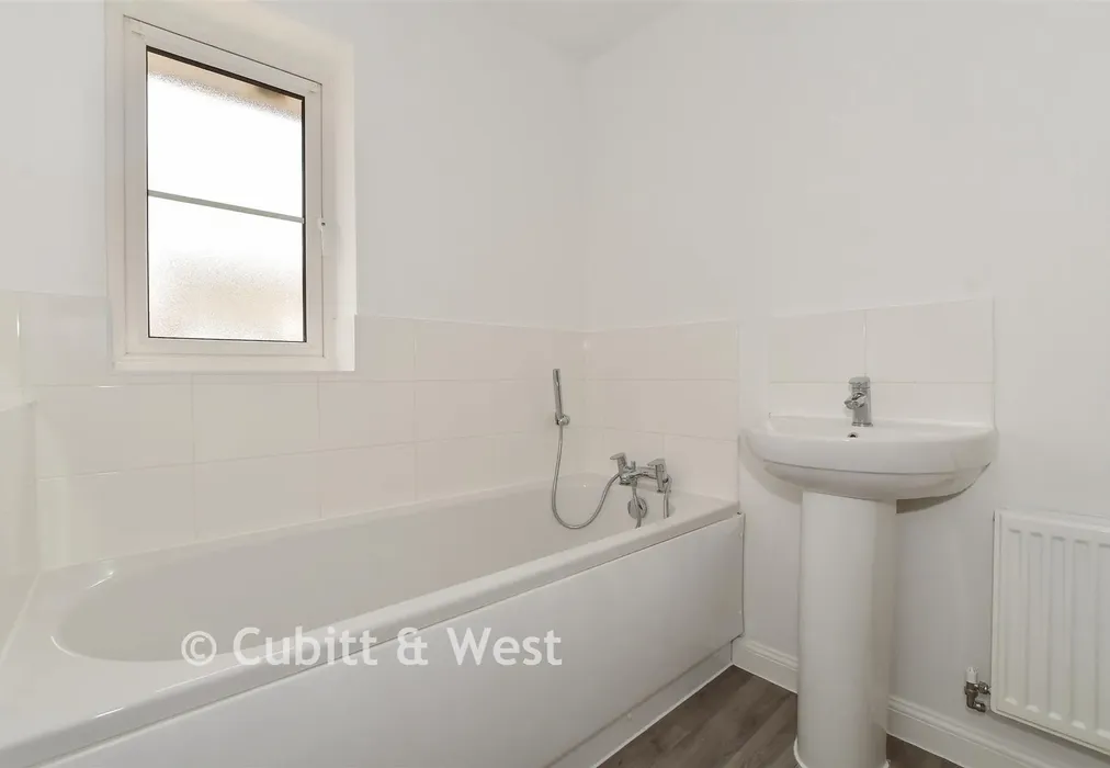 Bathroom - Randall Way, Littlehampton, West Sussex - Wards of Kent