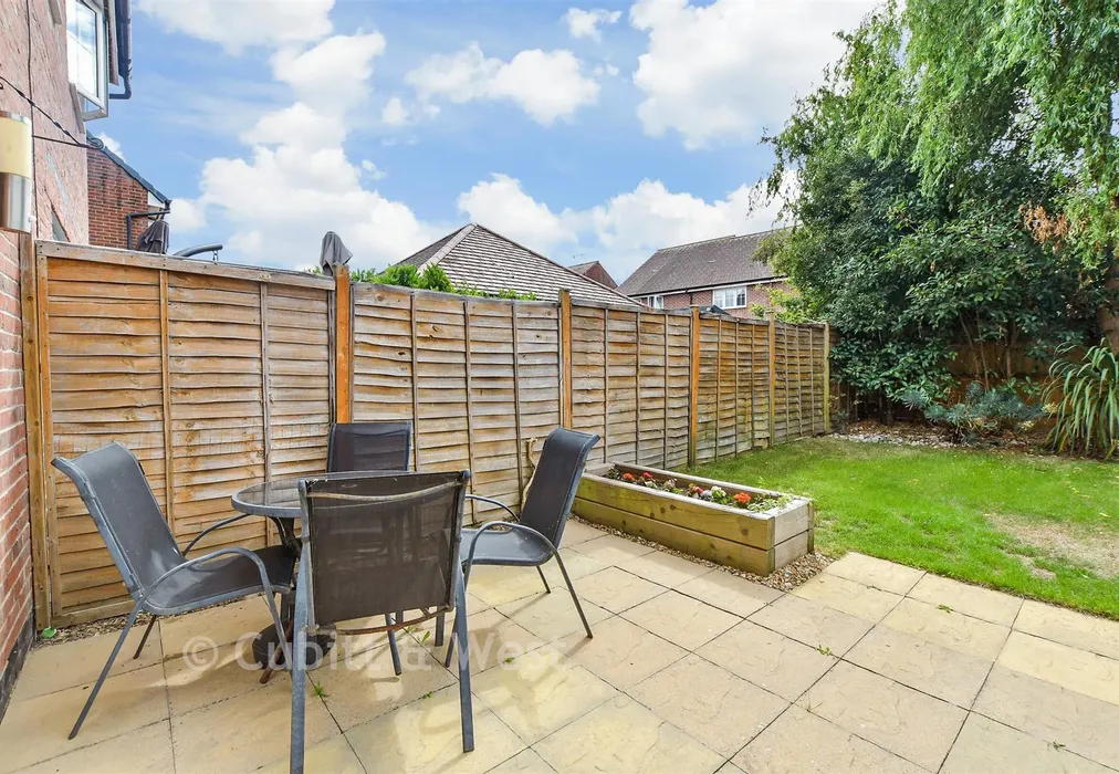 Rear Garden - Randall Way, Littlehampton, West Sussex - Wards of Kent