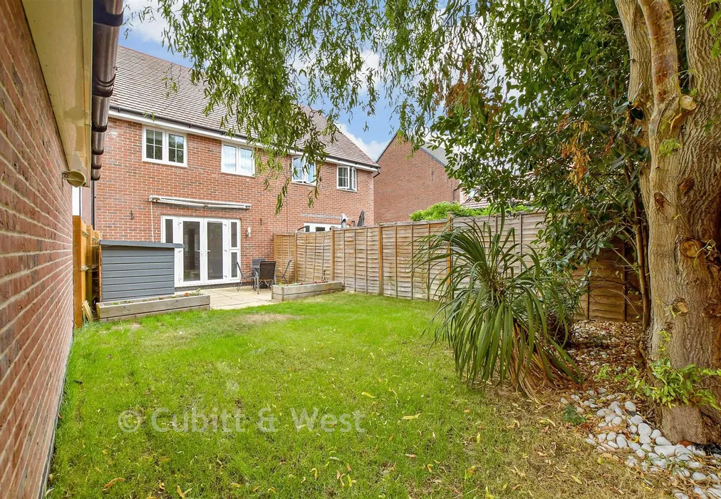 Rear Garden - Randall Way, Littlehampton, West Sussex - Wards of Kent