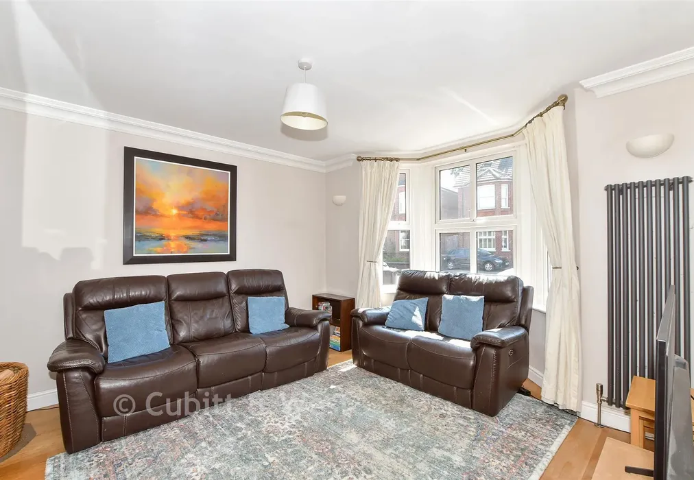 Lounge - Cranston Road, East Grinstead, West Sussex - Wards of Kent