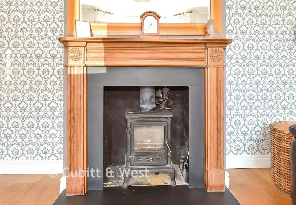 Internal Lifestyle Photograph - Cranston Road, East Grinstead, West Sussex - Wards of Kent