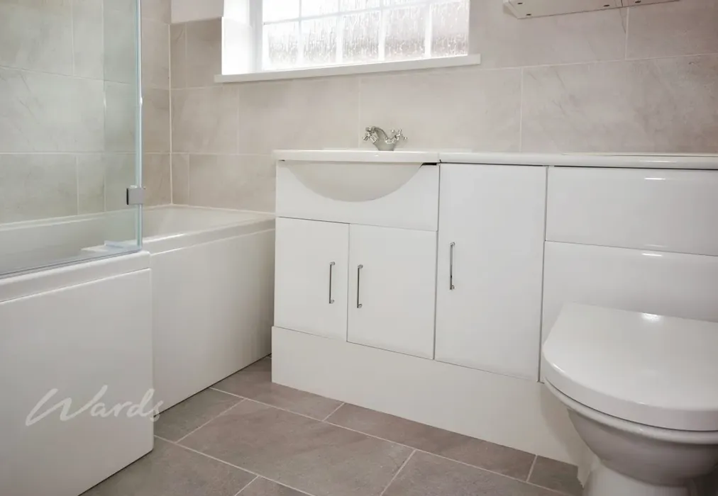 copperhouse bathr... - Copperhouse Road Rochester ME2 - Wards of Kent