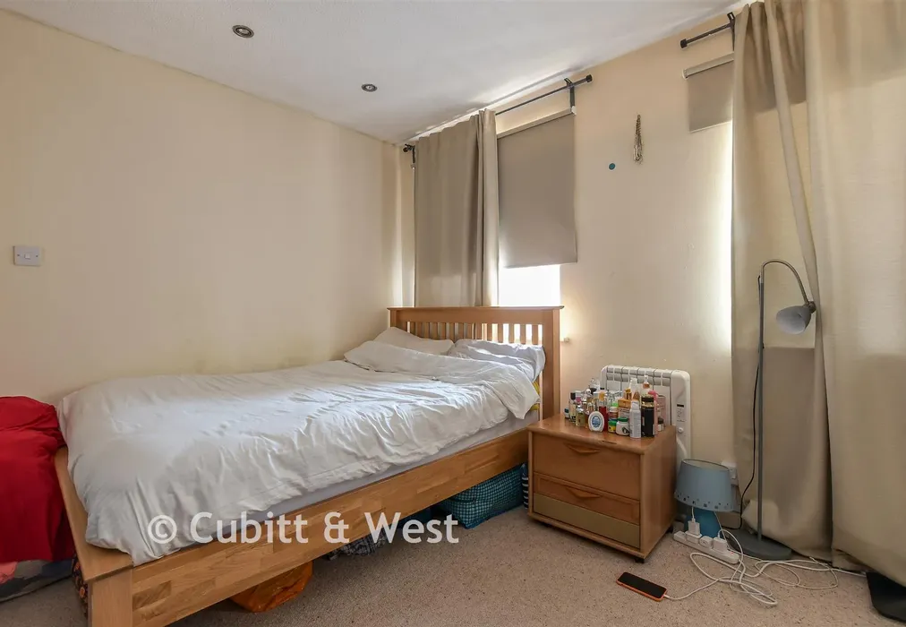 Bedroom 1 - Brandy Way, Sutton, Surrey - Wards of Kent