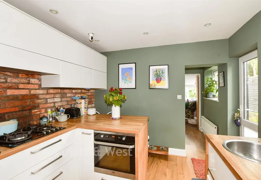 Kitchen/Breakfast Room - Cranston Road, East Grinstead, West Sussex - Wards of Kent