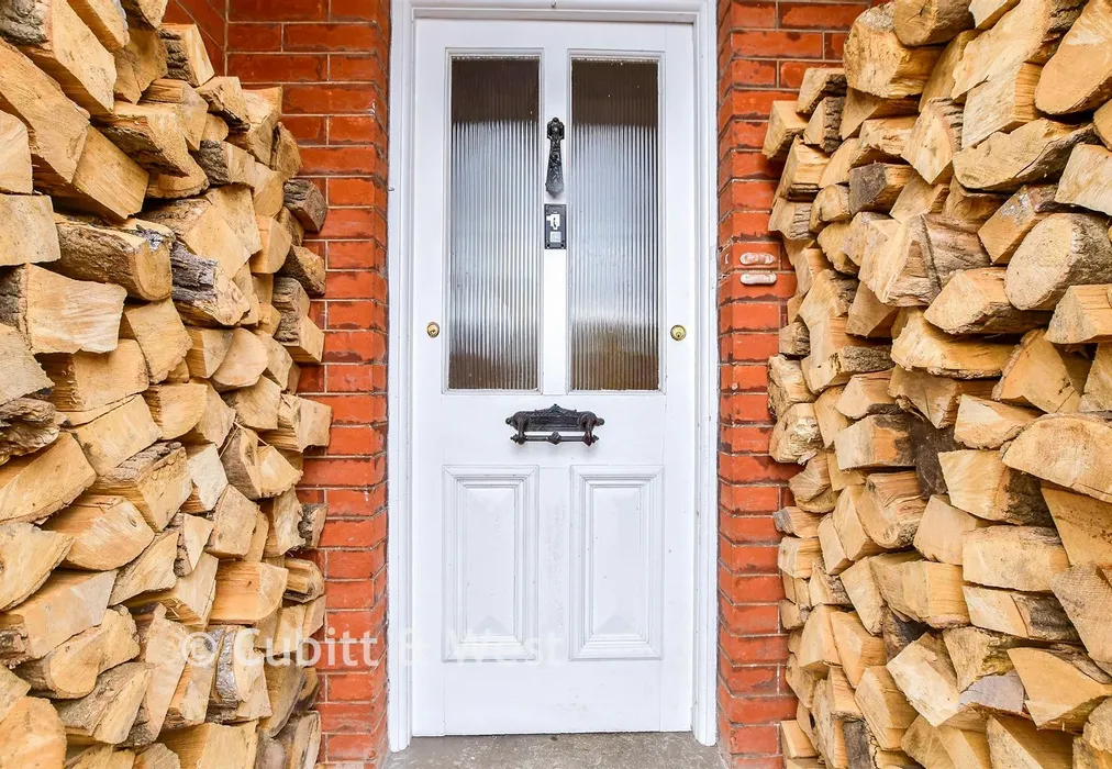 External Lifestyle Photograph - Cranston Road, East Grinstead, West Sussex - Wards of Kent