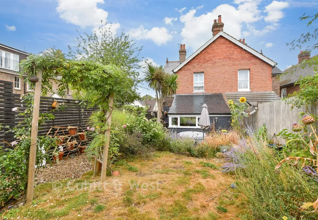 Rear Garden - Cranston Road, East Grinstead, West Sussex - Wards of Kent