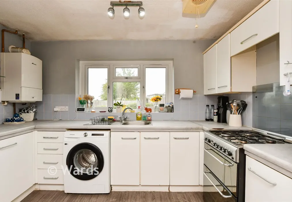 Kitchen - Sweechgate, Broad Oak, Canterbury, Kent - Wards of Kent