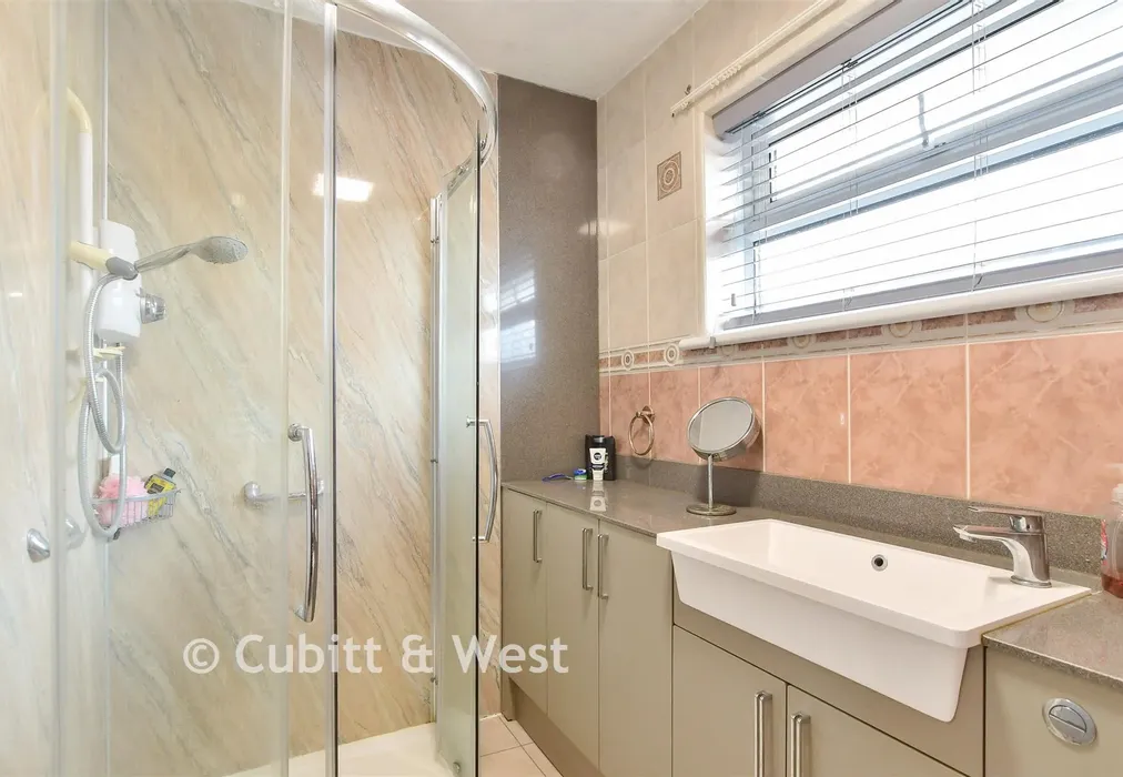 Shower Room - Ramillies Gardens, Bognor Regis, West Sussex - Wards of Kent