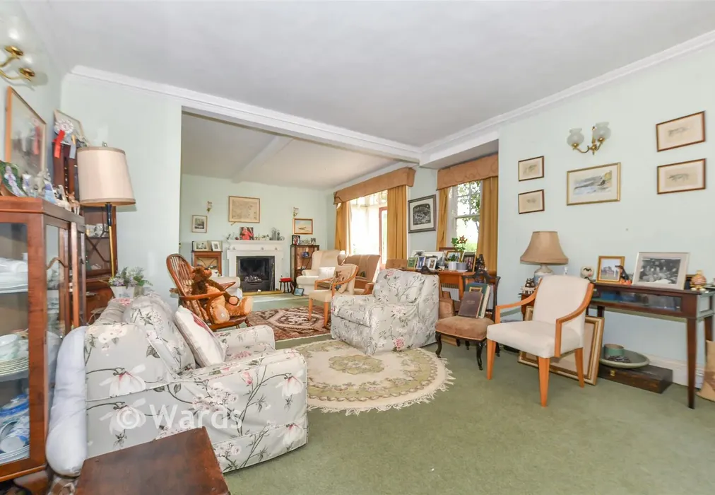 Sitting Room - Tenterden Road, Rolvenden, Kent - Wards of Kent