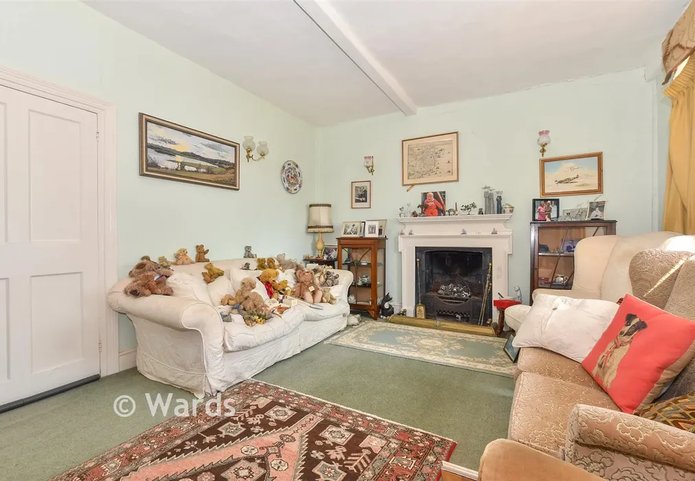 Sitting Room - Tenterden Road, Rolvenden, Kent - Wards of Kent