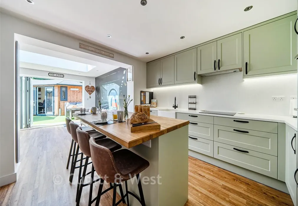Kitchen N - Field Place, Havant, Hampshire - Wards of Kent