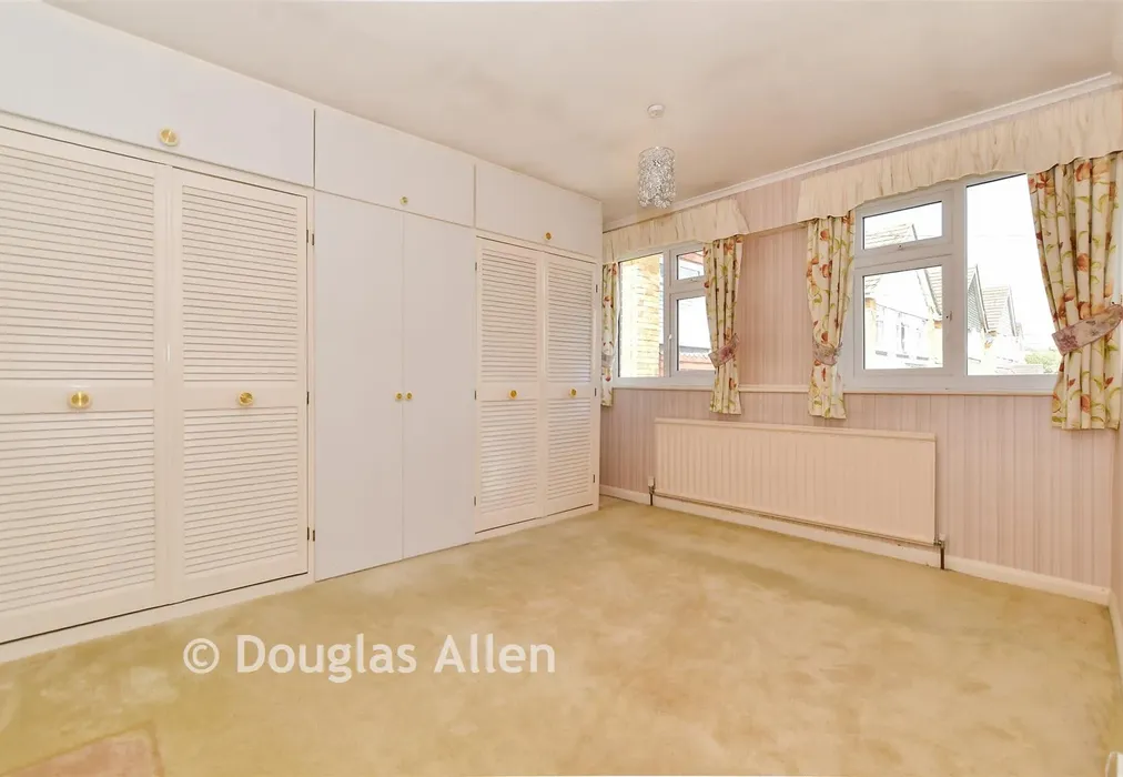 Bedroom 1 - Burne Avenue, Wickford, Essex - Wards of Kent