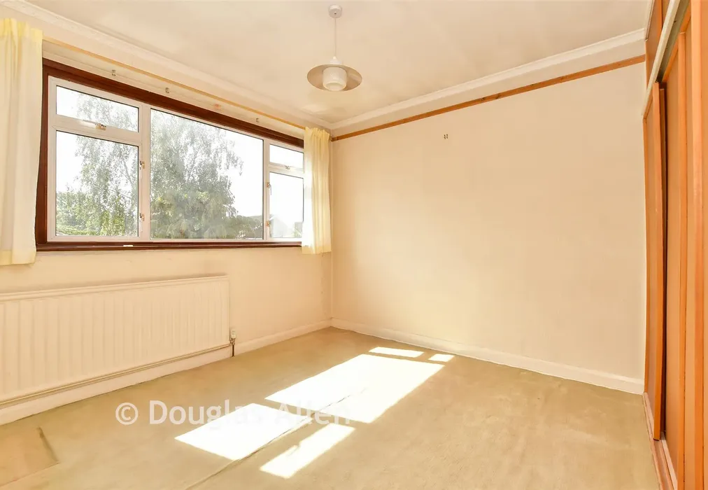 Bedroom 2 - Burne Avenue, Wickford, Essex - Wards of Kent