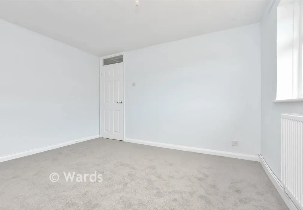 Bedroom 1 - Northwood Road, Broadstairs, Kent - Wards of Kent