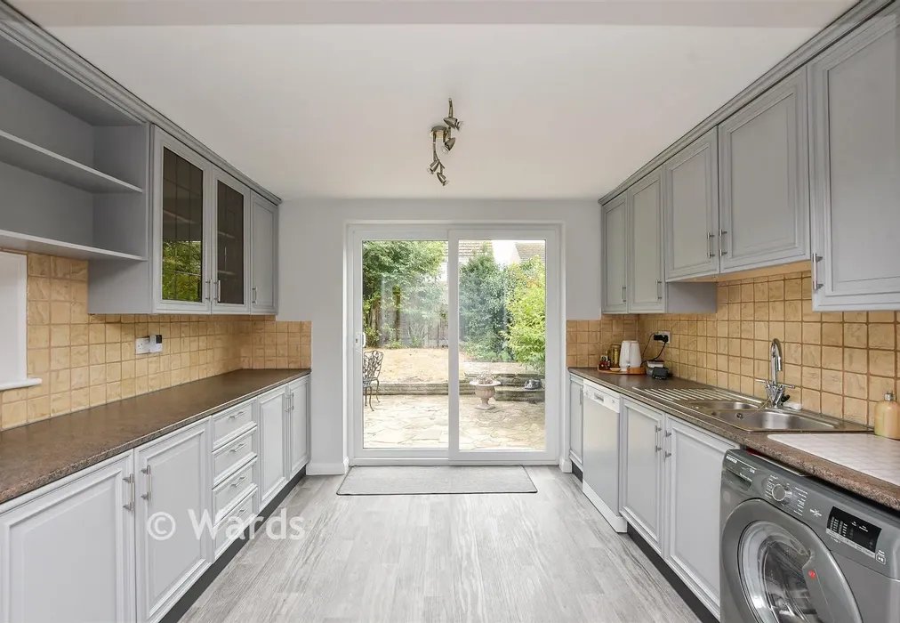 Kitchen - Northwood Road, Broadstairs, Kent - Wards of Kent