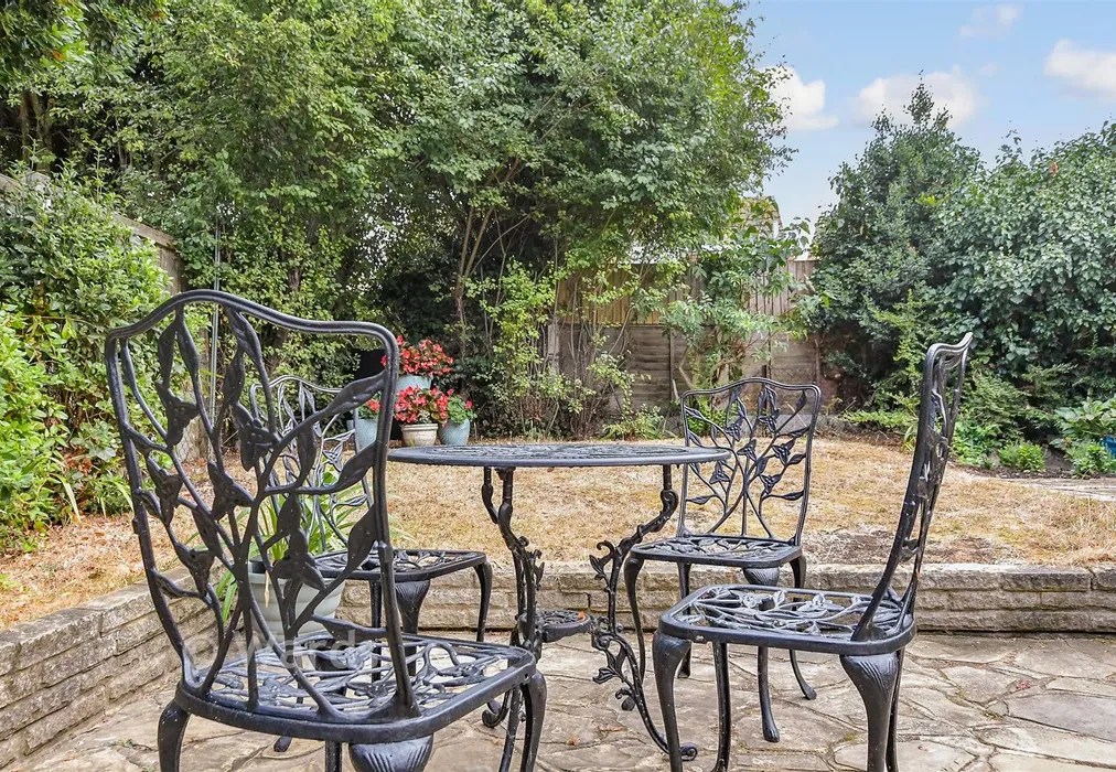 External Lifestyle Photograph - Northwood Road, Broadstairs, Kent - Wards of Kent