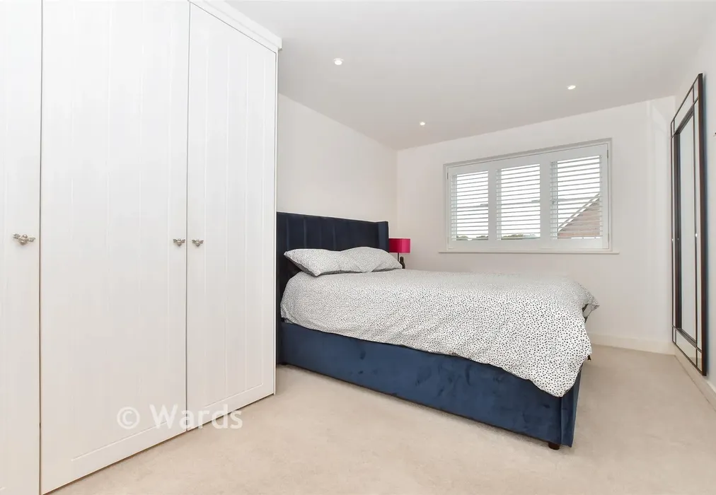 Bedroom 1 - Summer Meadow, Deal, Kent - Wards of Kent