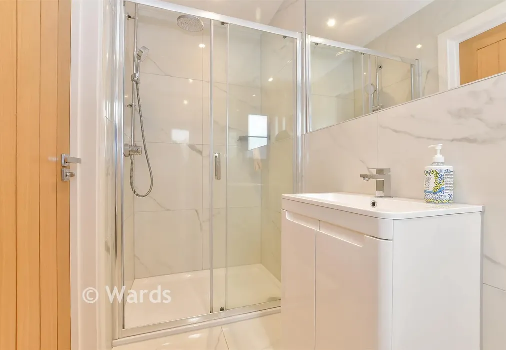 En-Suite Shower Room - Summer Meadow, Deal, Kent - Wards of Kent